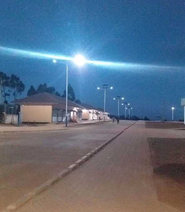 岑溪市非洲科特迪瓦太阳能路灯工程